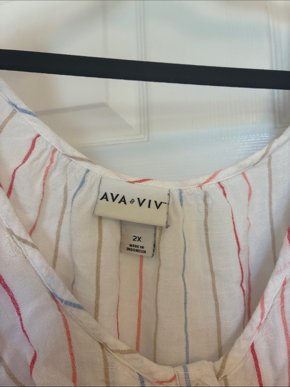 White flowy tank with Red, Blue & Tan Stripes - Picture 4 of 5